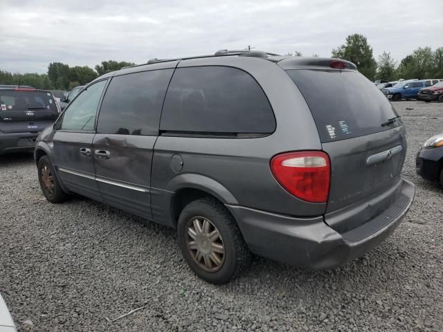 2004 Chrysler Town & Country Touring