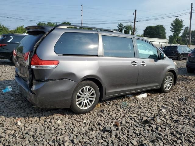 2014 Toyota Sienna XLE