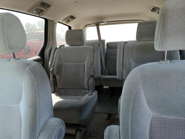 2008 Toyota Sienna CE