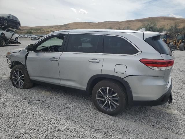 2019 Toyota Highlander SE