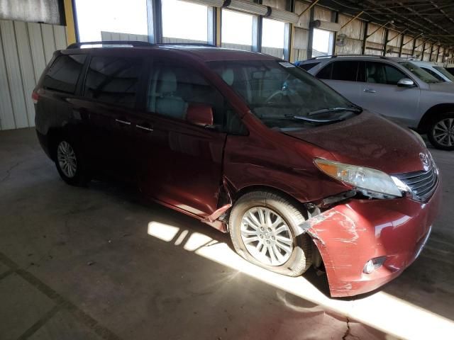 2011 Toyota Sienna XLE