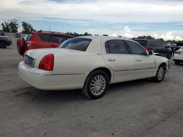 2007 Lincoln Town Car Signature