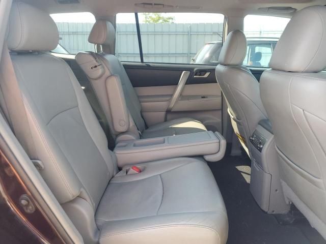 2013 Toyota Highlander Base