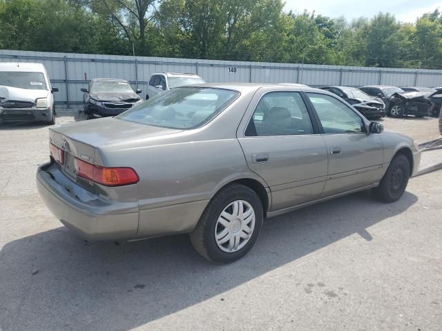 2000 Toyota Camry LE