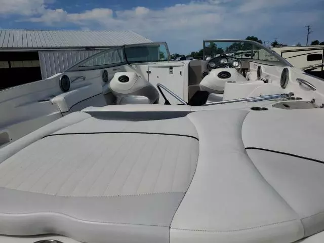 2007 Rinker Boat