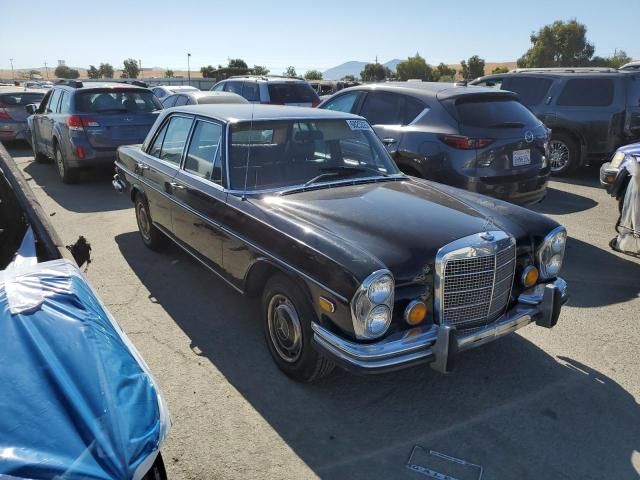 1971 Mercedes-Benz 280