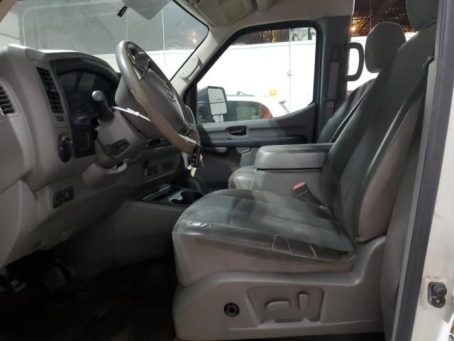 2017 Nissan NV 2500 S