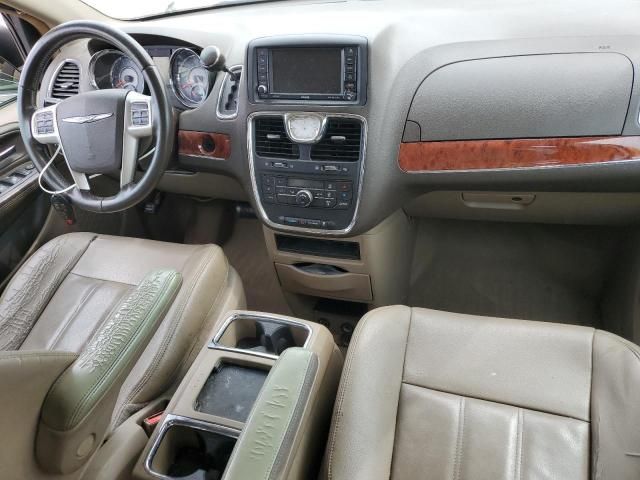 2014 Chrysler Town & Country Touring