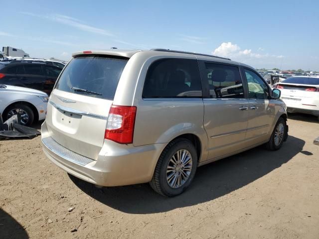 2013 Chrysler Town & Country Touring L