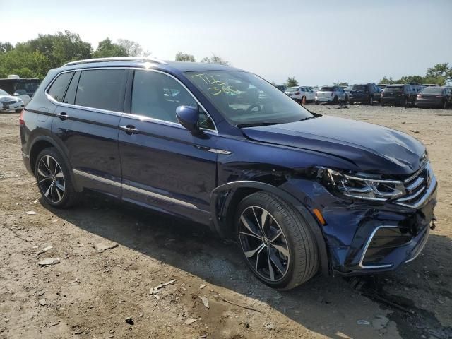 2023 Volkswagen Tiguan SEL R-LINE Black