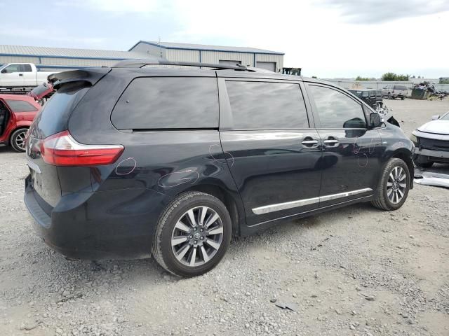 2019 Toyota Sienna XLE