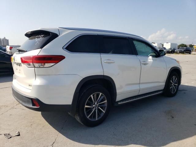 2018 Toyota Highlander SE