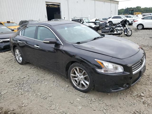 2010 Nissan Maxima S