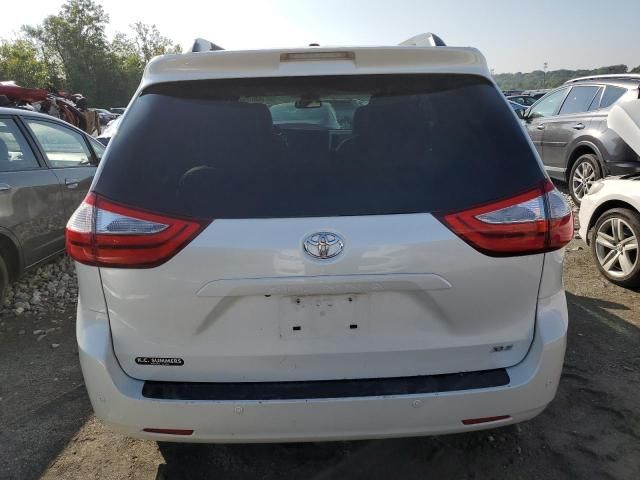 2015 Toyota Sienna XLE