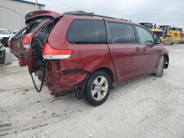 2012 Toyota Sienna LE