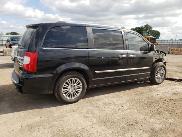 2014 Chrysler Town & Country Touring L