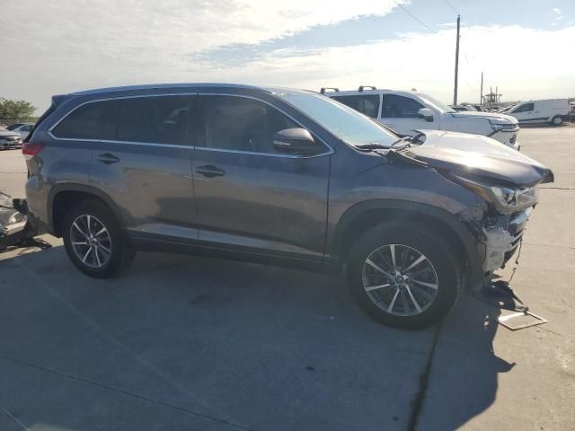 2018 Toyota Highlander SE