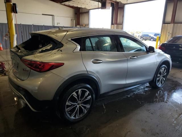 2017 Infiniti QX30 Base