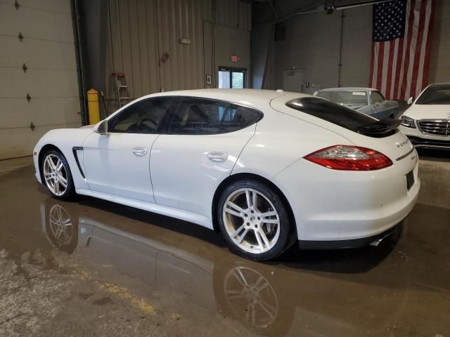 2012 Porsche Panamera 2