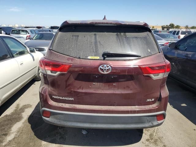 2019 Toyota Highlander SE