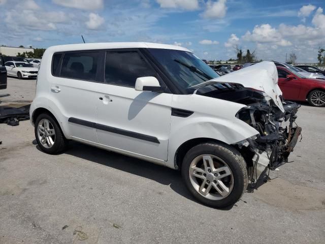 2011 KIA Soul +