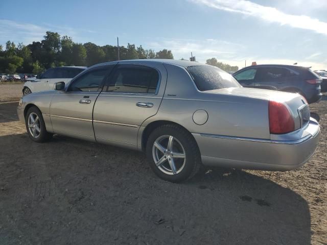 2006 Lincoln Town Car Signature