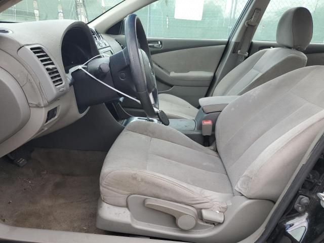 2010 Nissan Altima Base