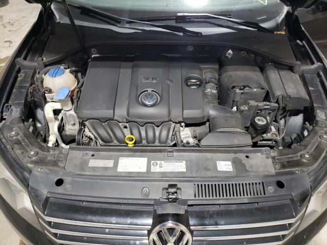 2014 Volkswagen Passat S