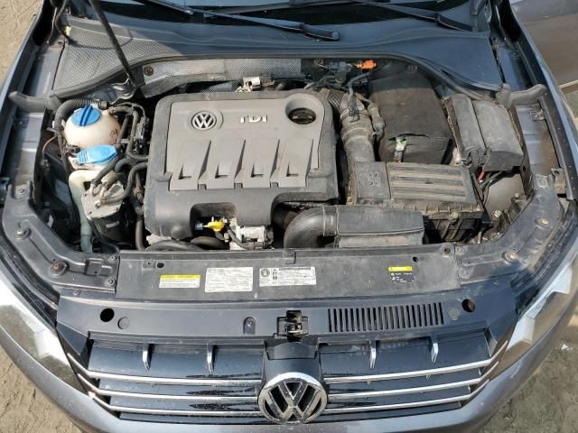 2014 Volkswagen Passat SEL