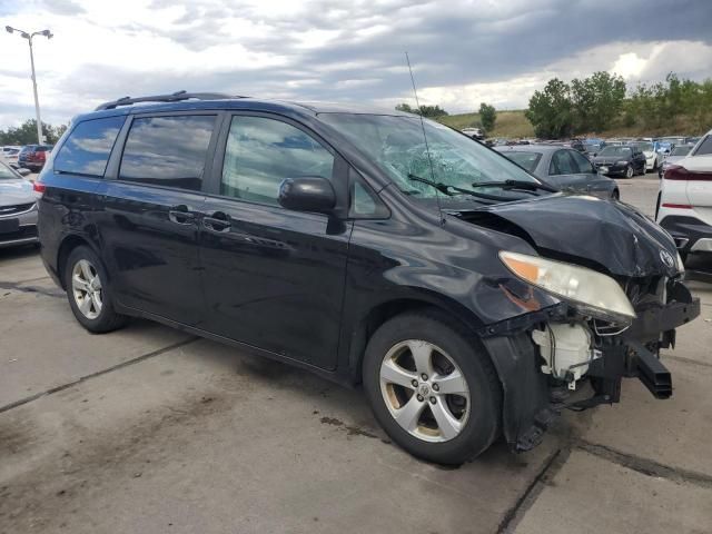 2012 Toyota Sienna LE