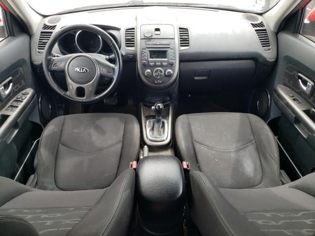 2013 KIA Soul +