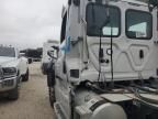 2020 Freightliner Cascadia 126