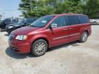 2015 Chrysler Town & Country Touring L