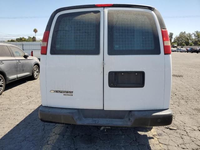 2015 Chevrolet Express G2500