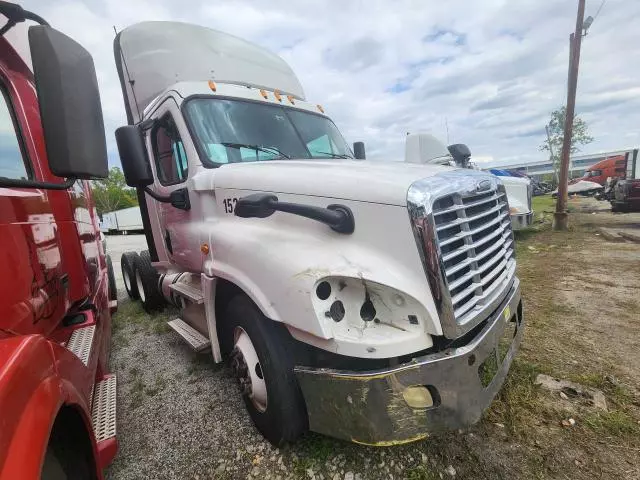 2018 Freightliner Cascadia 125