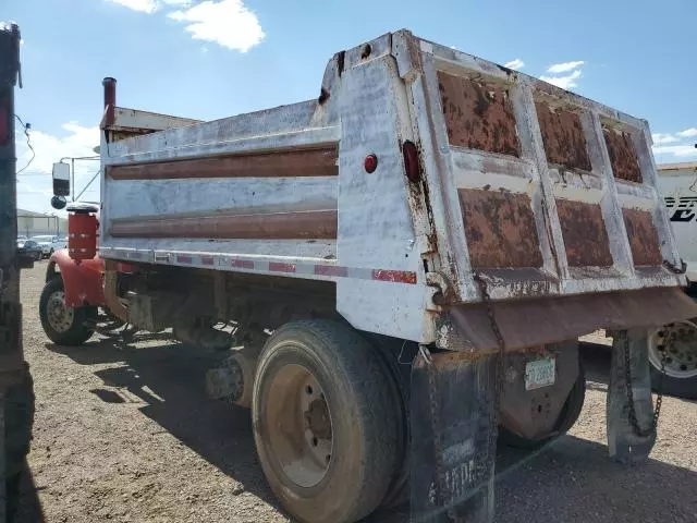 1982 Kenworth Construction W900