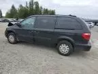 2005 Chrysler Town & Country LX