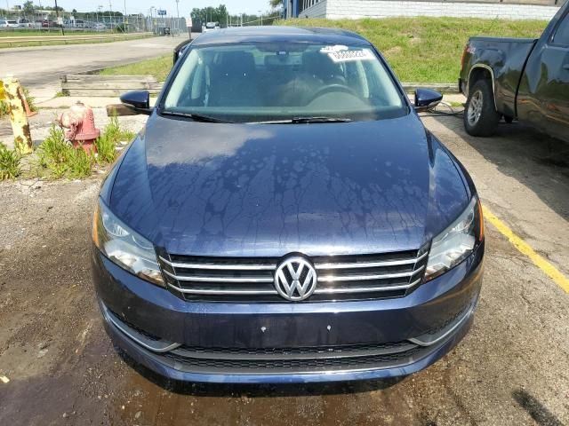 2012 Volkswagen Passat SE