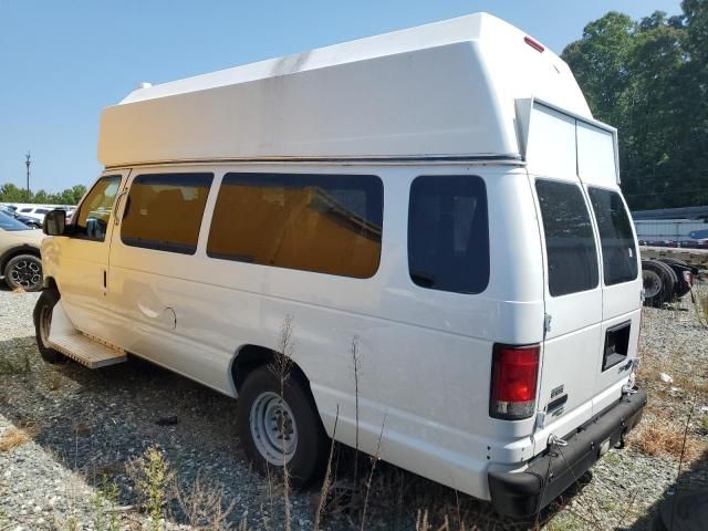 2013 Ford Econoline E350 Super Duty Van