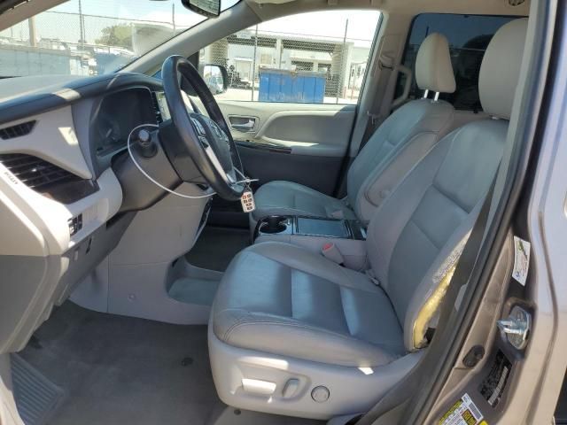 2019 Toyota Sienna XLE