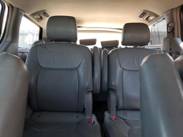 2005 Toyota Sienna XLE