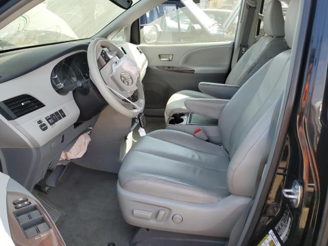 2014 Toyota Sienna XLE