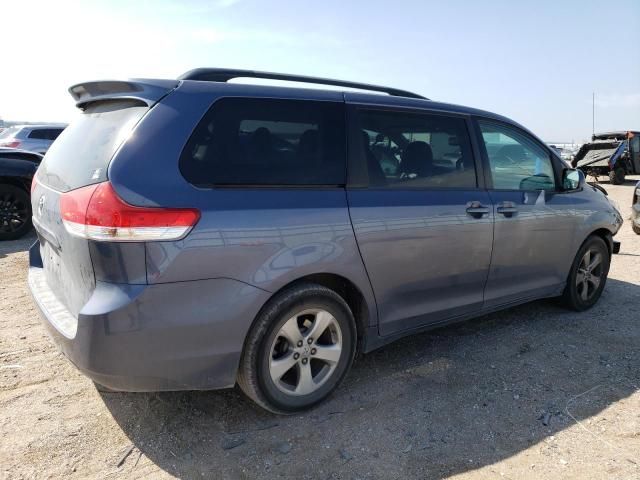 2014 Toyota Sienna LE