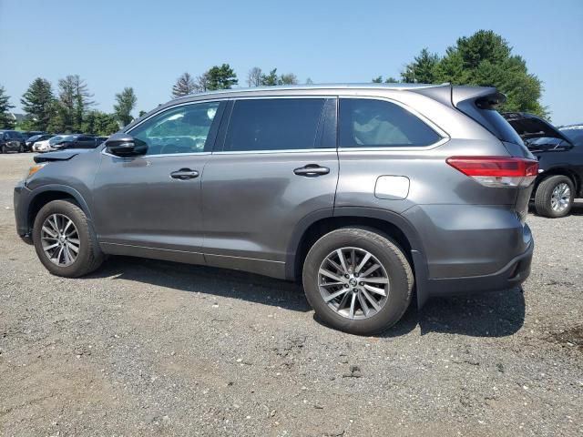 2018 Toyota Highlander SE