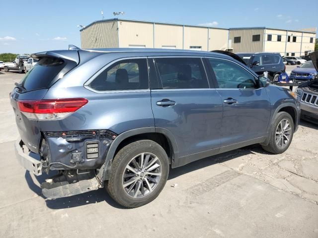 2019 Toyota Highlander SE