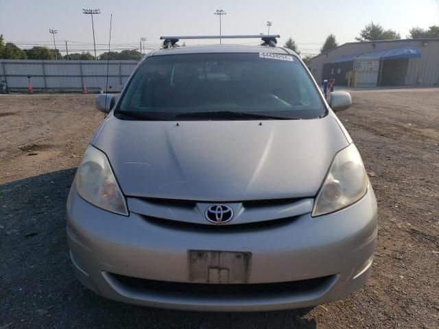 2008 Toyota Sienna XLE