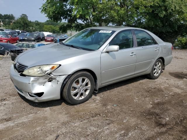 2005 Toyota Camry LE