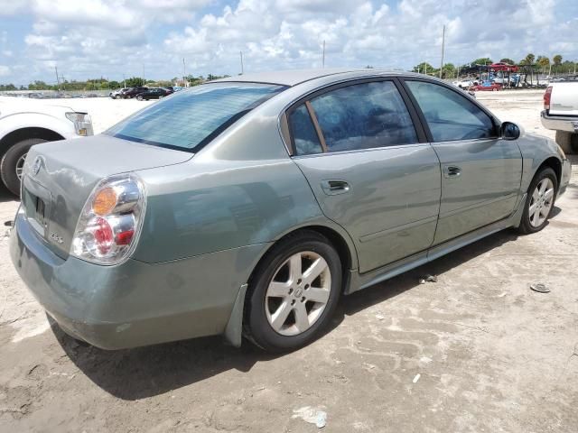 2003 Nissan Altima Base