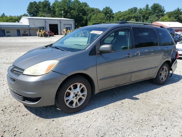 2005 Toyota Sienna LE