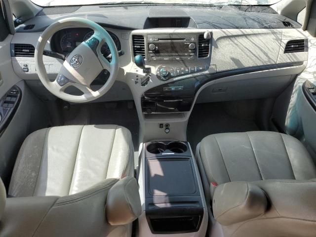 2014 Toyota Sienna LE